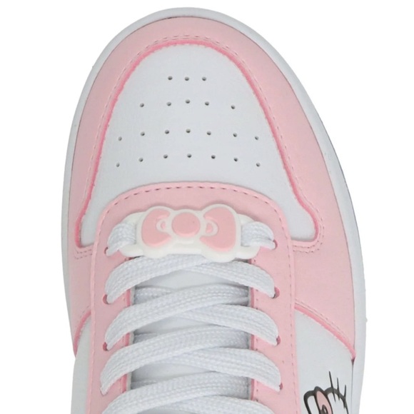 Hello Kitty White Pink & Blue Low-Top Sanrio Licensed Sneakers Size 8 NWT - Picture 8 of 16